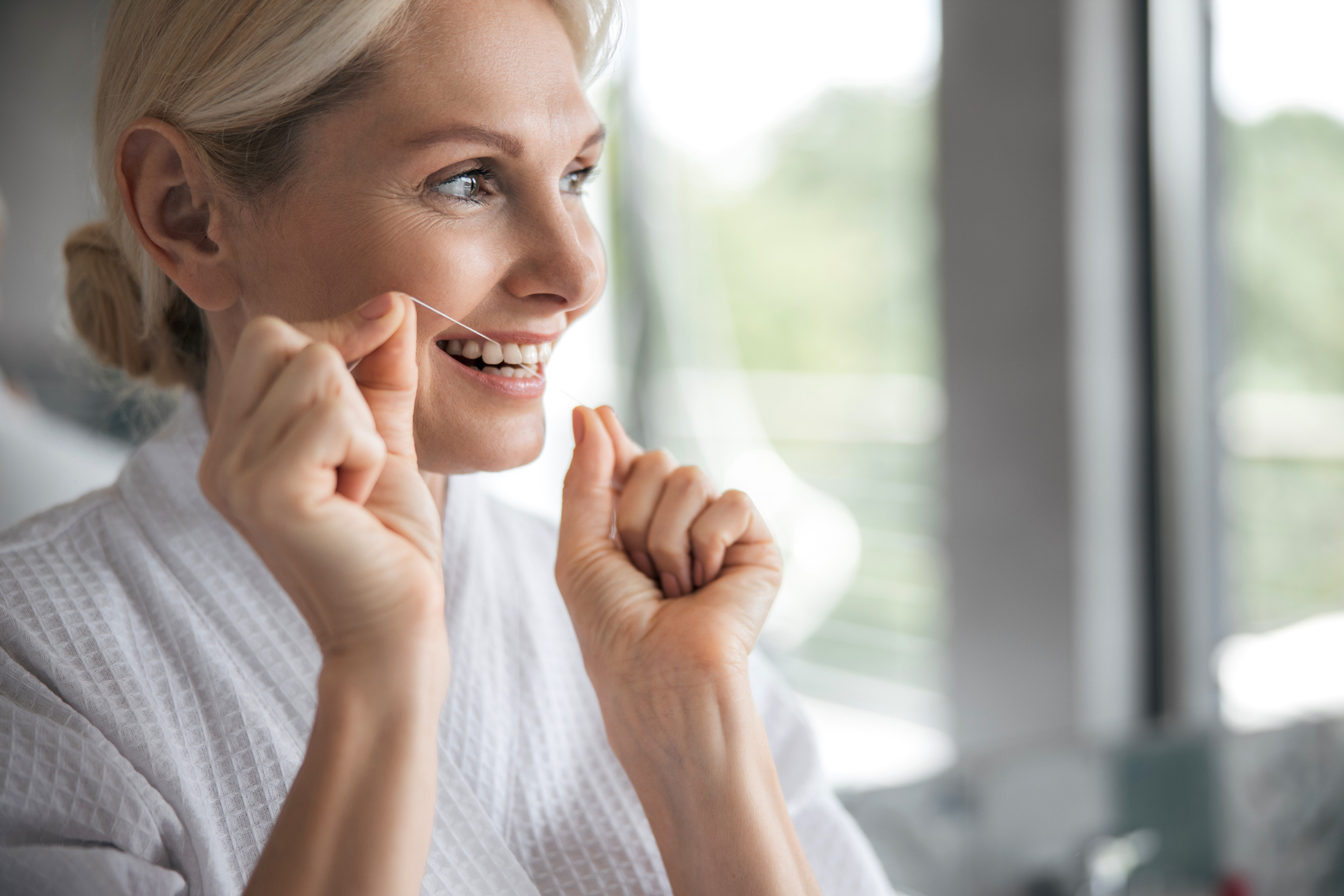 How to Floss Your Teeth Properly